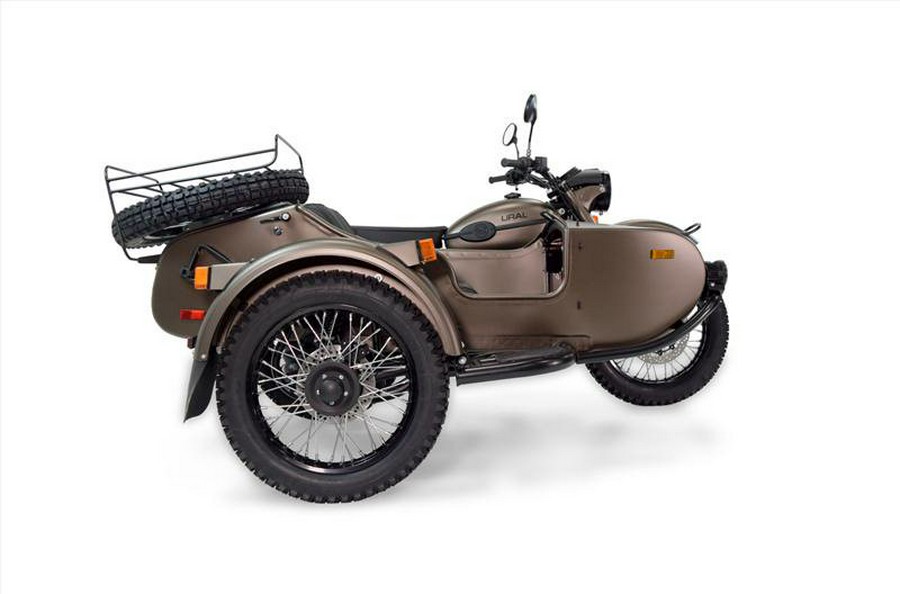 2024 Ural Gear-Up Standard