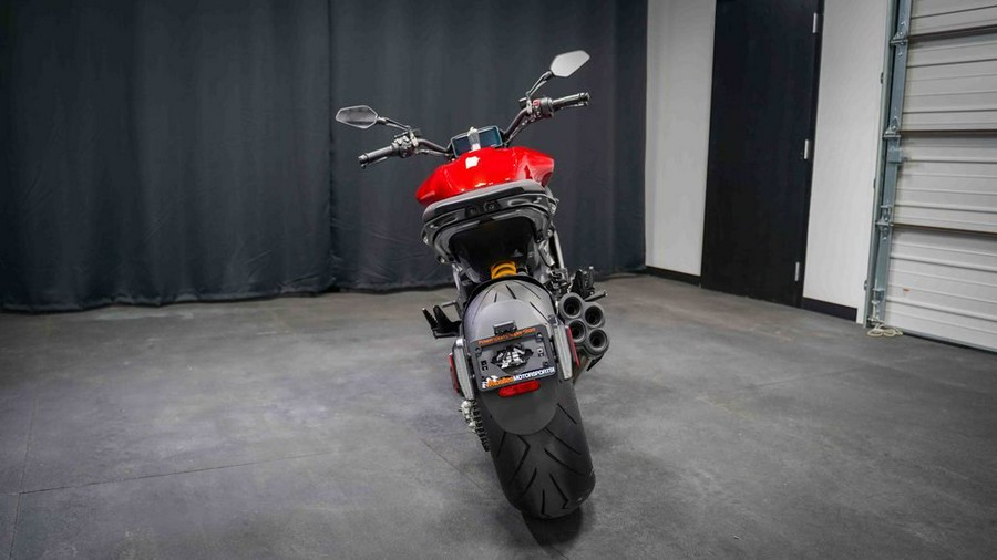 2026 Ducati XDiavel V4 Burning Red