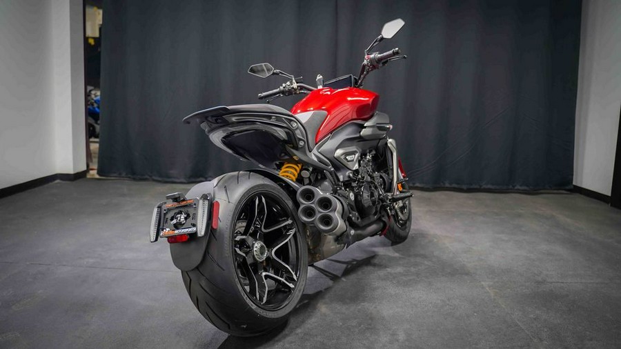 2026 Ducati XDiavel V4 Burning Red
