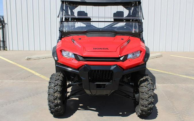 2023 Honda® Pioneer 1000-6 Deluxe Crew