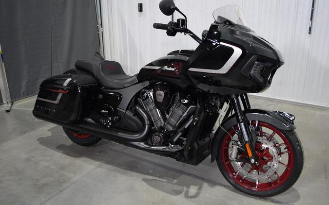 2024 Indian Motorcycle® Challenger® Elite Charcoal Candy/Black Candy