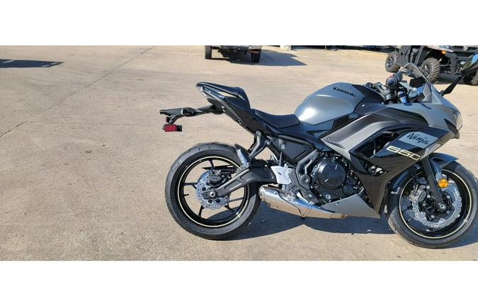 2024 Kawasaki NINJA 650 KRT EDITION ABS