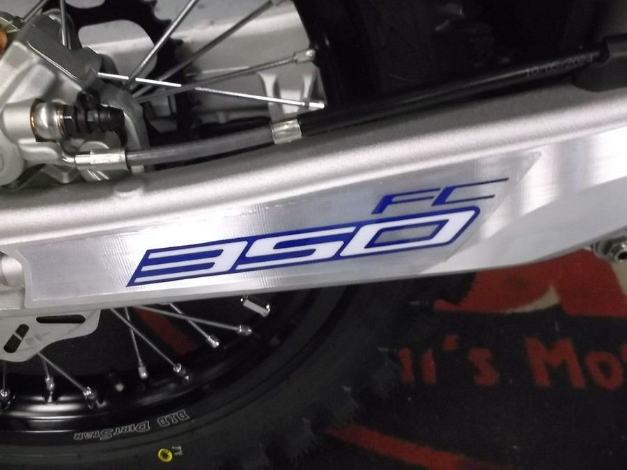 2025 Husqvarna® FC 350 Heritage