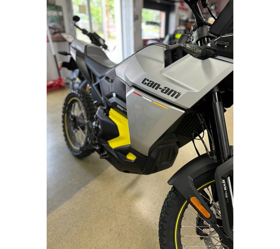 2025 Can-Am Origin 73