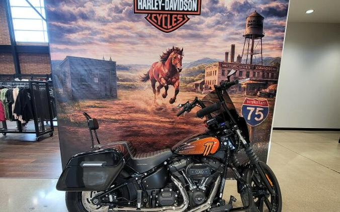 2023 Harley-Davidson® Street Bob® 114 Vivid Black FXBB