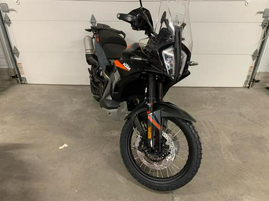 2023 KTM 890 Adventure