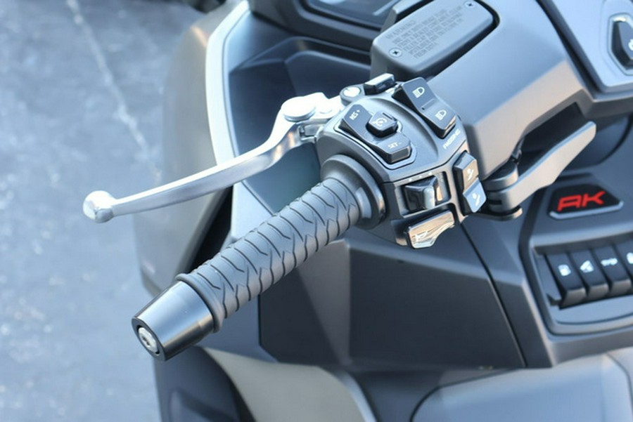 2026 Kymco AK 550i Premium