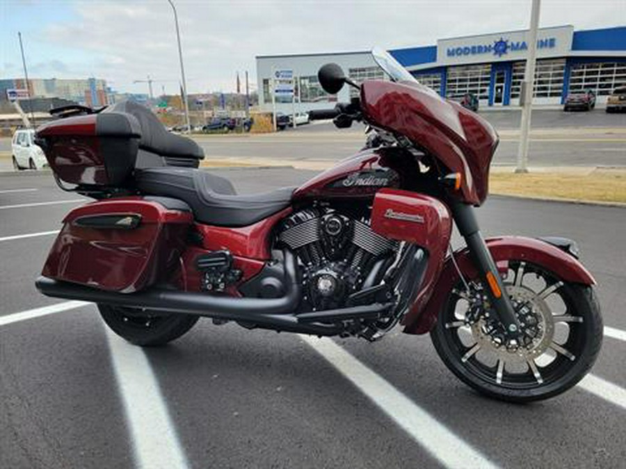 2024 Indian Motorcycle Roadmaster® Dark Horse® with PowerBand Audio Package