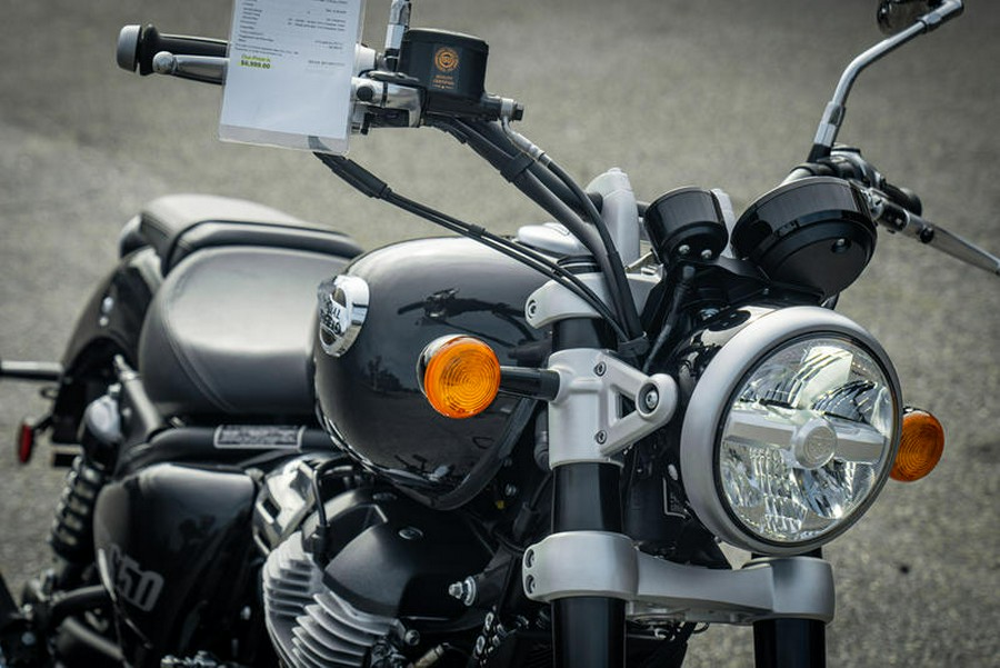 2024 Royal Enfield Super Meteor 650 Astral Black