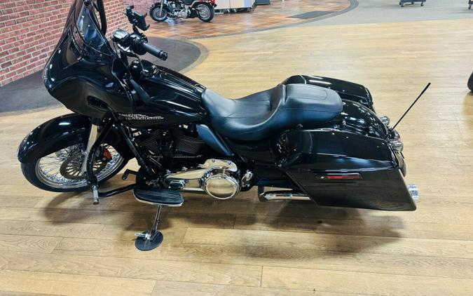 FLHXS 2017 Street Glide Special