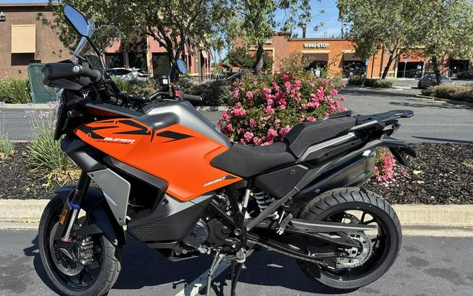 2027 KTM 1390 Super Adventure S EVO