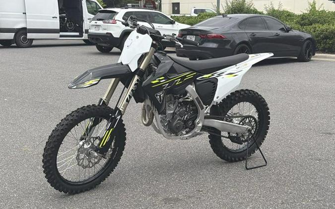 2026 Triumph TF 250-X Jet Black/Pure White
