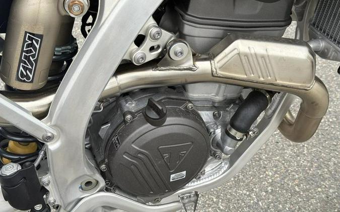 2026 Triumph TF 250-X Jet Black/Pure White