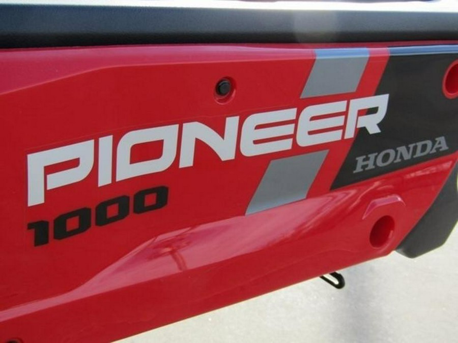 2023 Honda® Pioneer 1000-6 Deluxe Crew