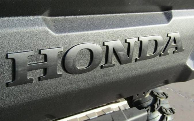 2023 Honda® Pioneer 1000-6 Deluxe Crew