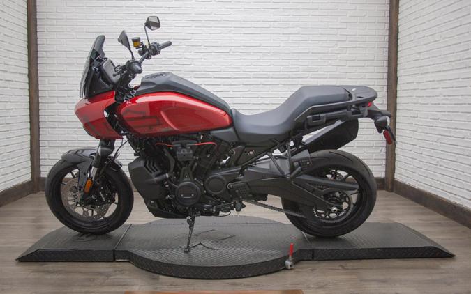 2025 Harley-Davidson® Pan America® 1250 ST