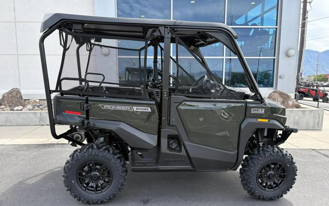 2026 Honda Pioneer 1000-5 Deluxe
