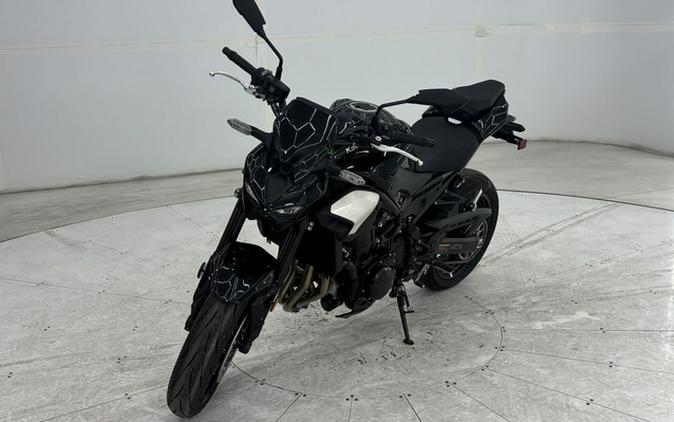 2025 Kawasaki ZR900SSFAN