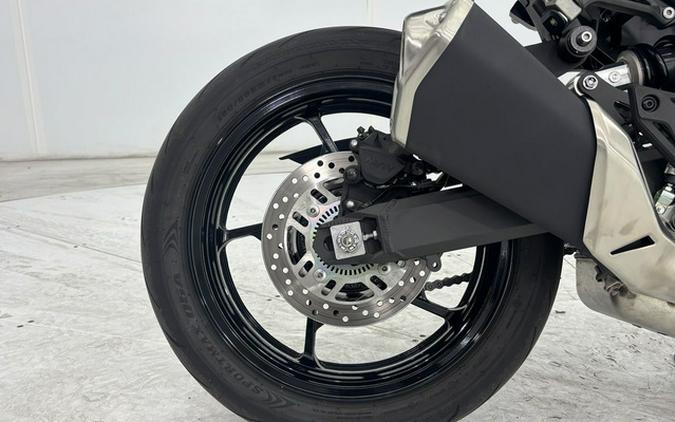 2025 Kawasaki ZR900SSFAN