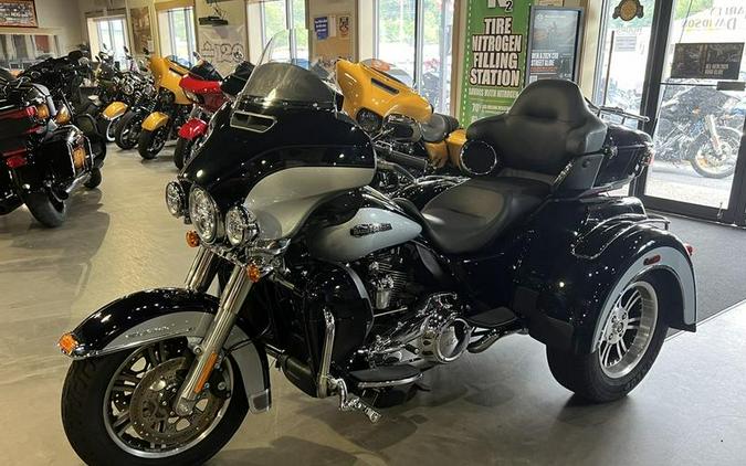 2019 Harley-Davidson® FLHTCUTG - Tri Glide® Ultra