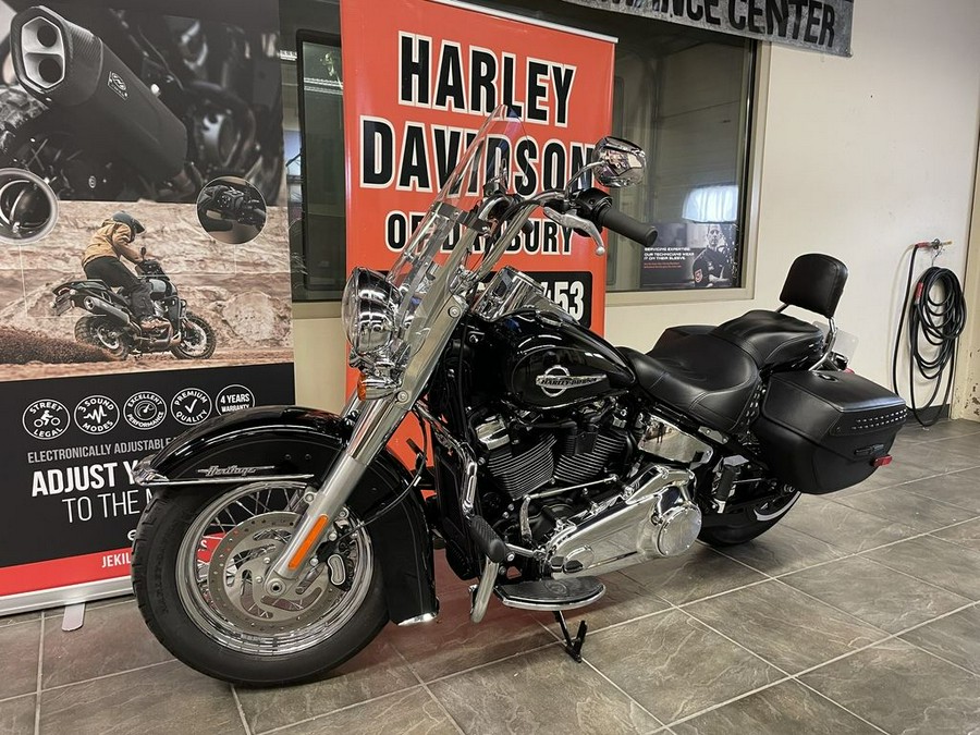 2020 Harley-Davidson® FLHC - Softail® Heritage Classic