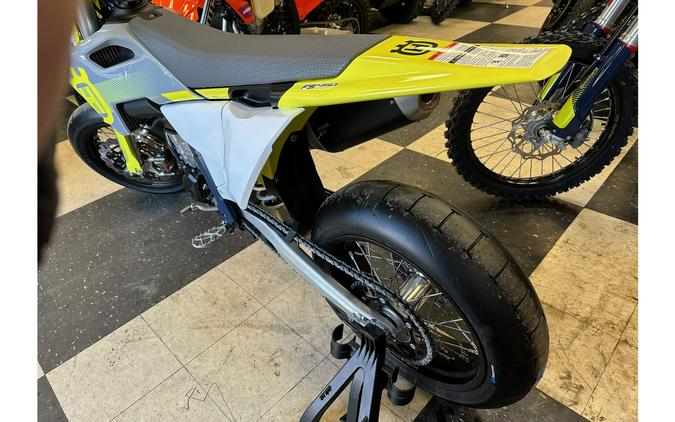 2024 Husqvarna Motorcycles FS 450 SUPERMOTO