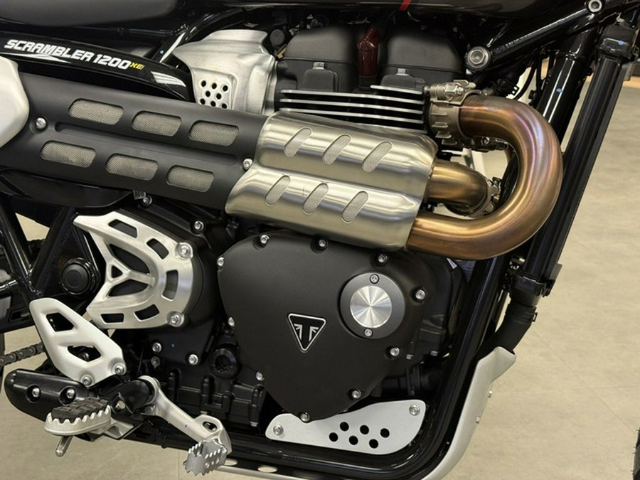 2025 Triumph Scrambler 1200 XE Phantom Black Storm Grey