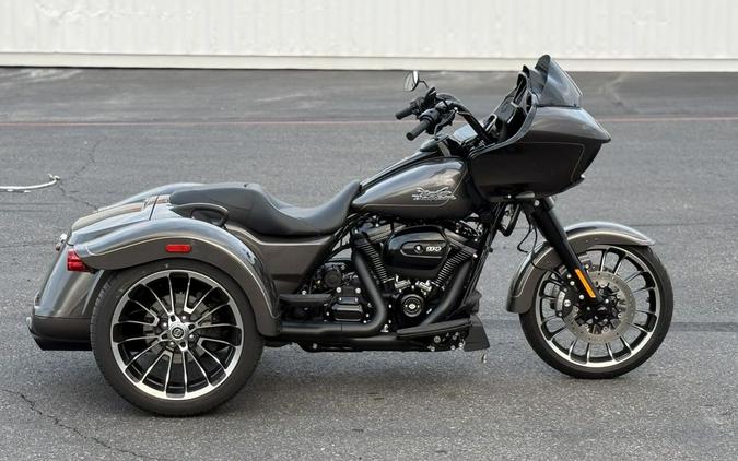 2023 Harley-Davidson® FLTRT - Road Glide® 3