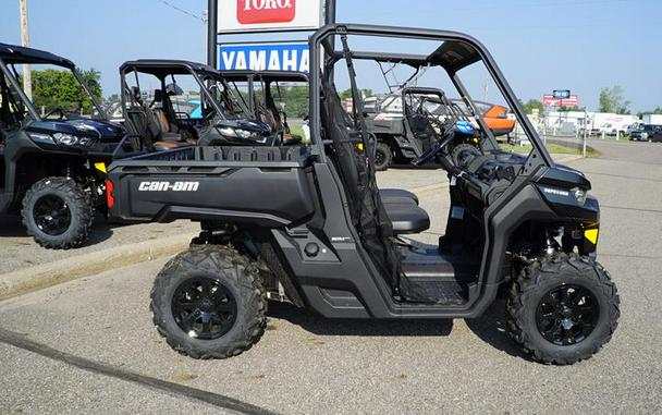 2023 Can-Am® Defender DPS HD9 Timeless Black