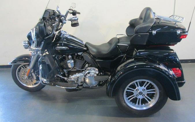 2015 Harley-Davidson® FLHTCUTG - Tri-Glide® Ultra