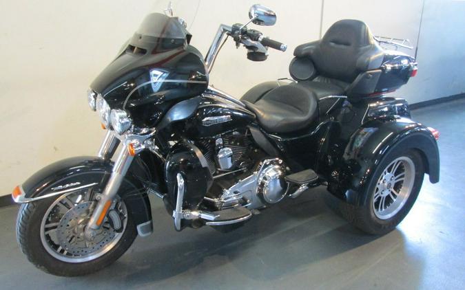 2015 Harley-Davidson® FLHTCUTG - Tri-Glide® Ultra