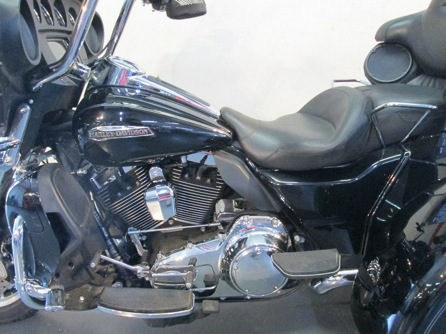 2015 Harley-Davidson® FLHTCUTG - Tri-Glide® Ultra