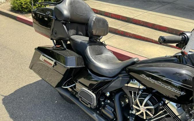 2013 Harley-Davidson® FLTRU - Road Glide® Ultra