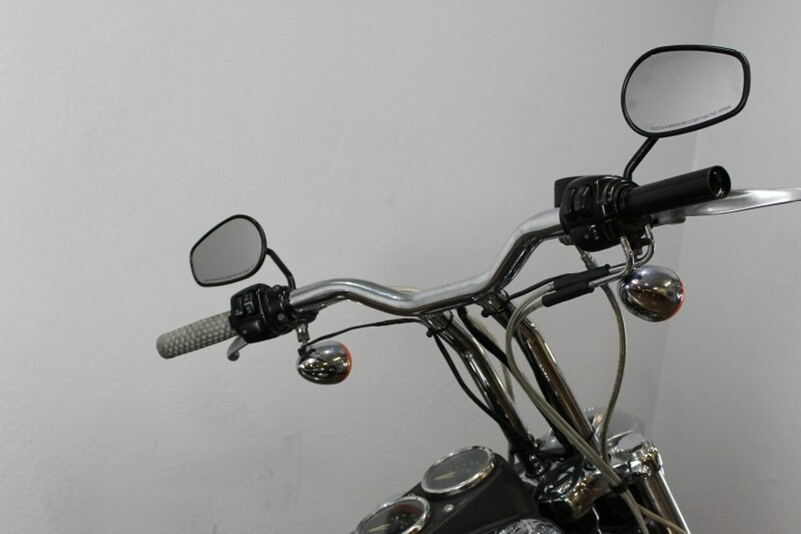 Harley-Davidson® Low Rider® 2004 FXDLI 326822T IMPACT BLUE W/PINSTRIPES