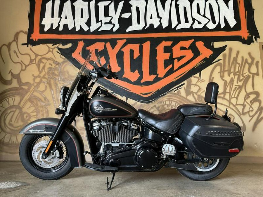 2018 Harley-Davidson® FLHC - Softail® Heritage Classic