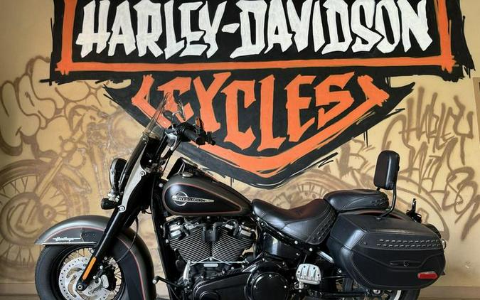 2018 Harley-Davidson® FLHC - Softail® Heritage Classic