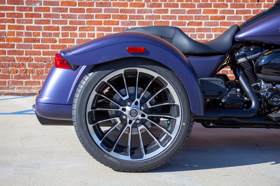 2025 Harley-Davidson® Road Glide® 3