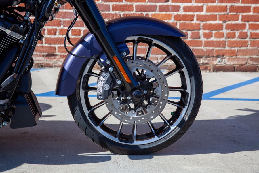 2025 Harley-Davidson® Road Glide® 3