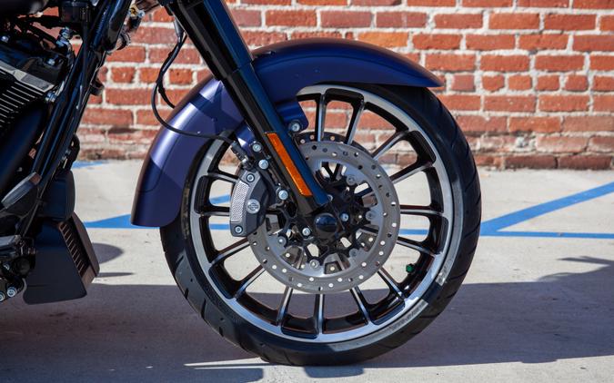 2025 Harley-Davidson® Road Glide® 3