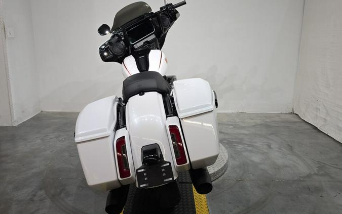 FLHX 2024 Street Glide®