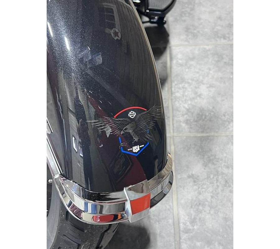 2026 Harley-Davidson® FLHC - Heritage Classic