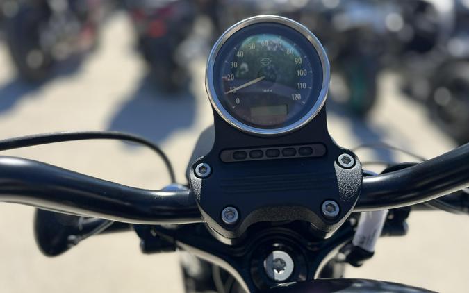 2018 HARLEY Sportster Iron 883