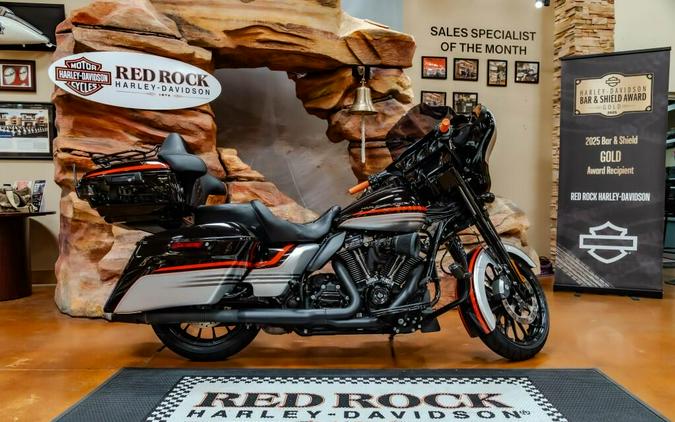 2018 Harley-Davidson Street Glide Special Grand American Touring FLHXS