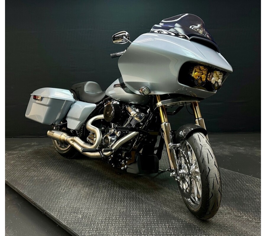 Harley-Davidson Road Glide 2023 FLTRX ATLAS SLV MTLIC