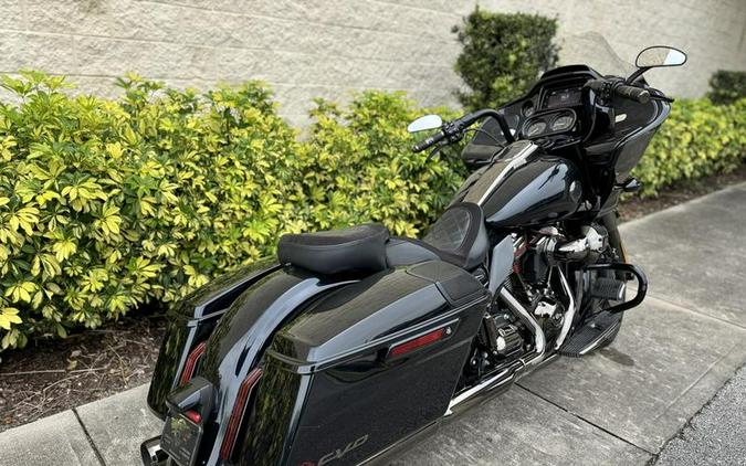 2022 Harley-Davidson® FLTRXSE - CVO™ Road Glide®