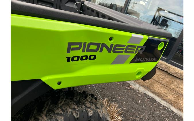 2023 Honda Pioneer 1000 Deluxe