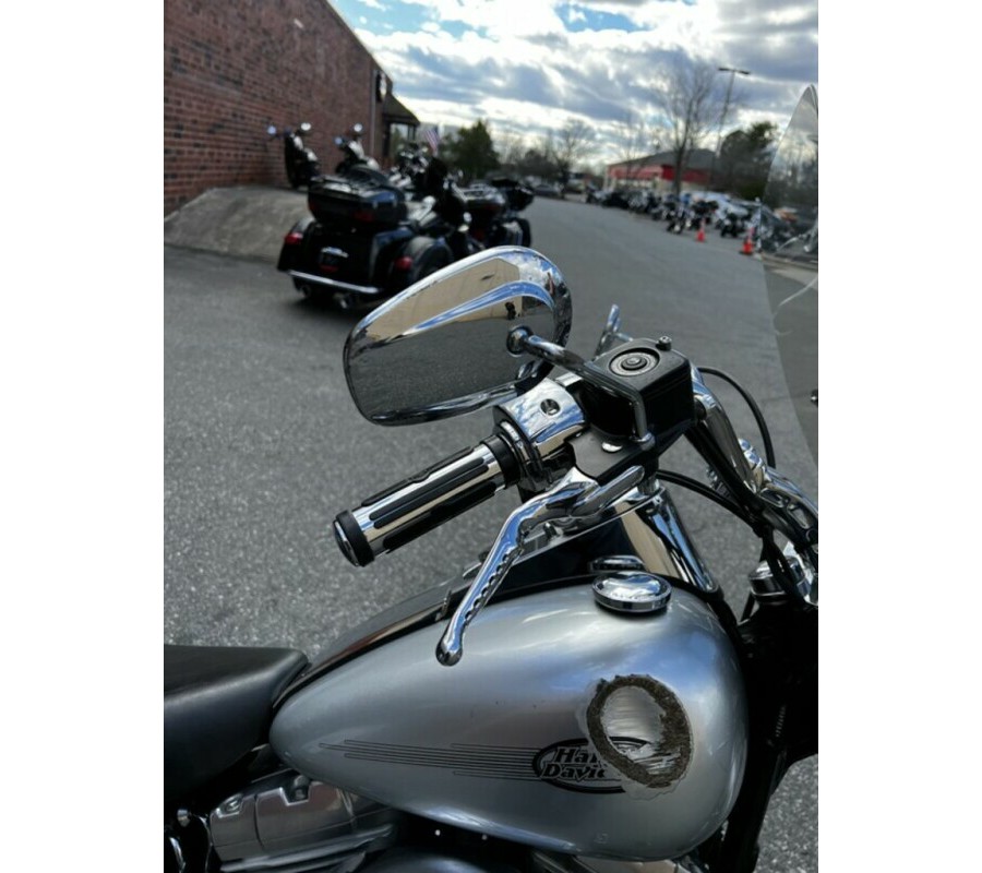 FXSTI 2005 Softail Standard