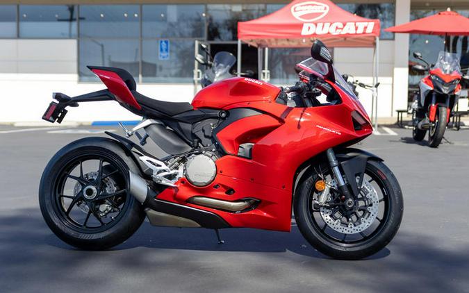 2024 Ducati Panigale V2 Red