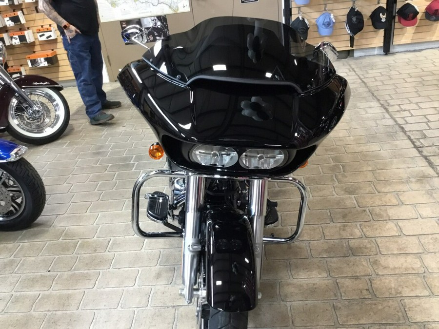 2023 Harley-Davidson® Road Glide® Vivid Black 18 Miles!!