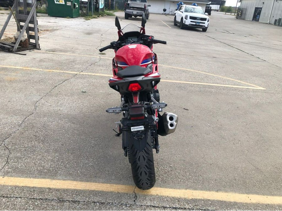 2025 Honda CBR500R ABS